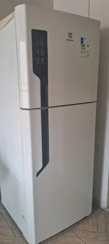 Vendo um Geladeira Frosfree Eletrolux TF 55 431 litros