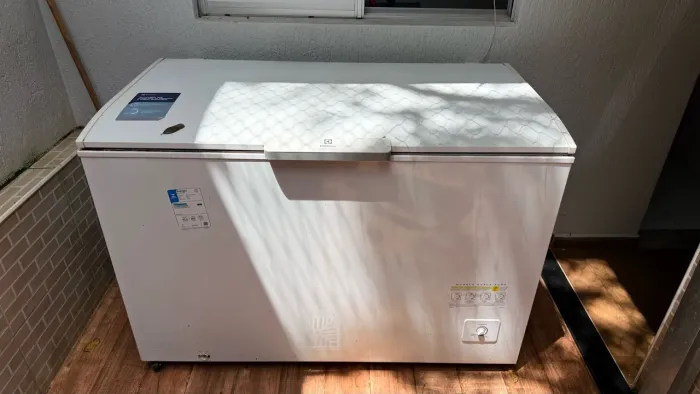Freezer Horizontal Electrolux Cycle Defrost 400L Inverter Uma Porta (HI440)