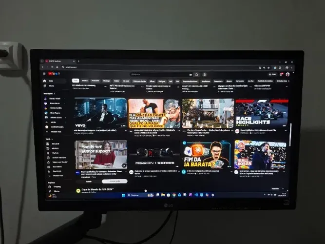 Monitor 23"