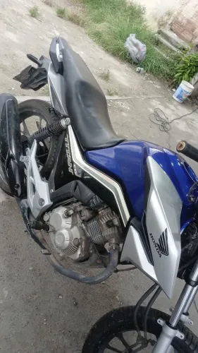 Titan 160