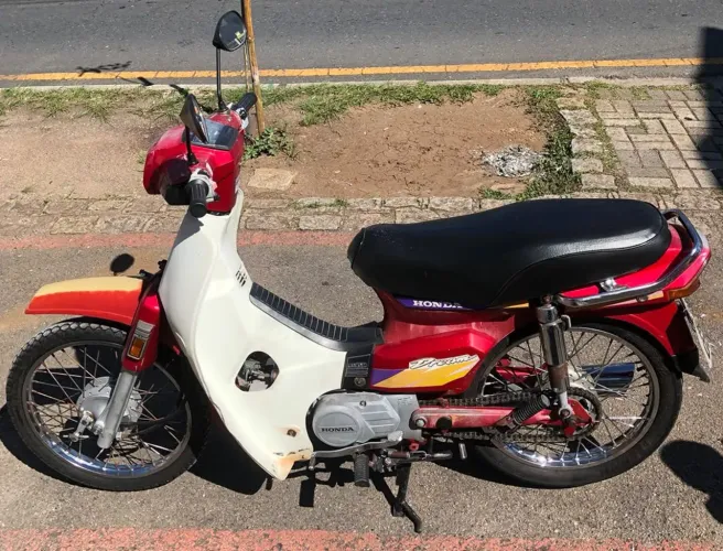 Honda C 100 Dream