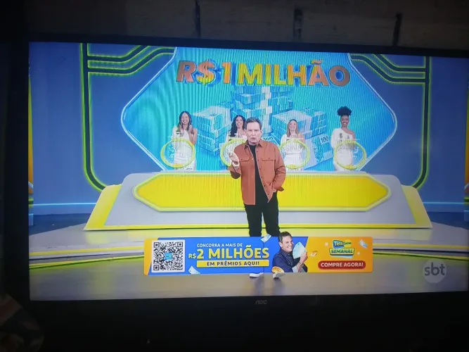 Vendo uma televisão smart aoc 39