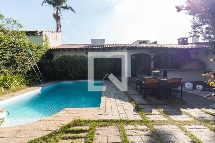 Casa à Venda - Vila Madalena, 4 Quartos, 311 m2