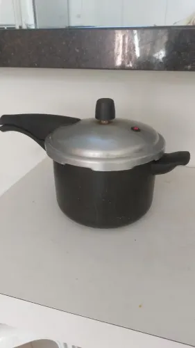 Panela de pressão Tramontina