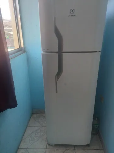Geladeira para aproveitamento de peças