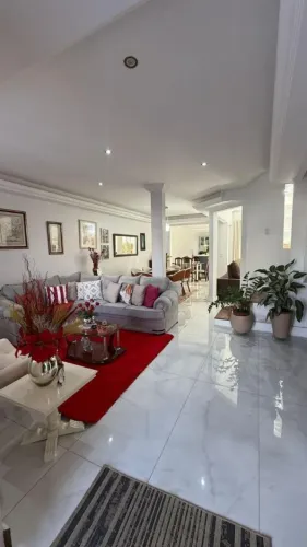 Casa · 137m² · 3 Quartos · 2 Banheiro 3 vagas Quitaúna - Osasco/SP