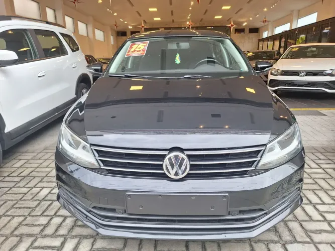 Volkswagen Jetta Comfortline 2.0 T.flex 8V 4P Tipt. 2015