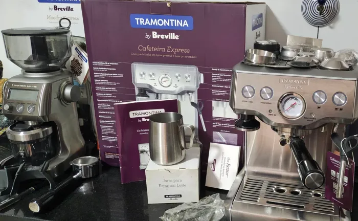 Combo cafeteira Tramontina by breville 127v + moedor Tramontina by breville 220v