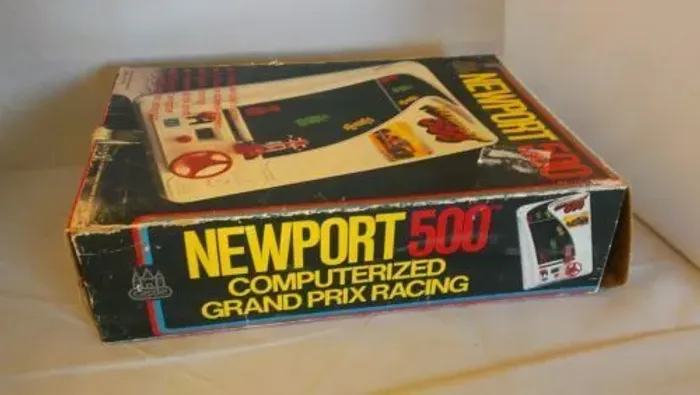 Brinquedo anos 80Newport 500