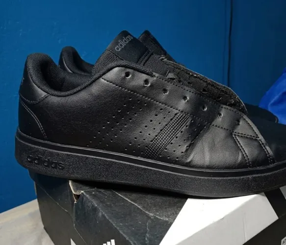 Sapatênis Adidas Original tamanho 40