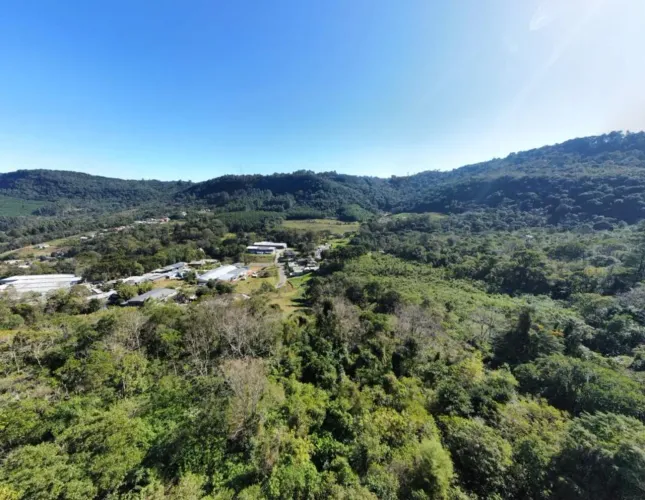Terreno Comercial - Bairro Três Pinheiros
