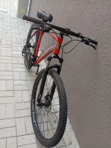 Bicicleta aro 29 trust alumínio vermelho e preto quadro 21
