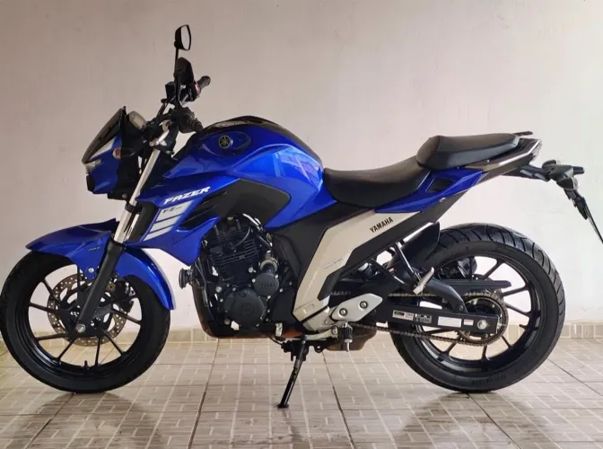 VENDO YAMAHA FZ25 FAZER ABS