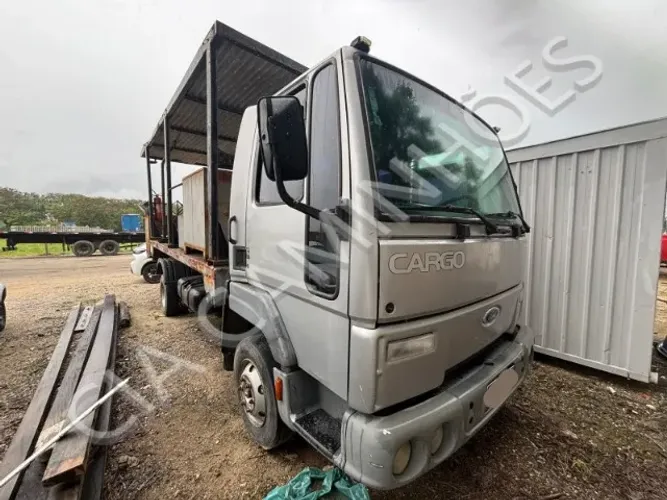 FORD CARGO 815 ANO 2003 CHASSIS 5,30M