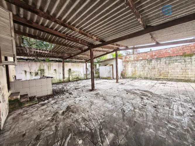 Alugo imóvel comercial no Centro de São Vicente