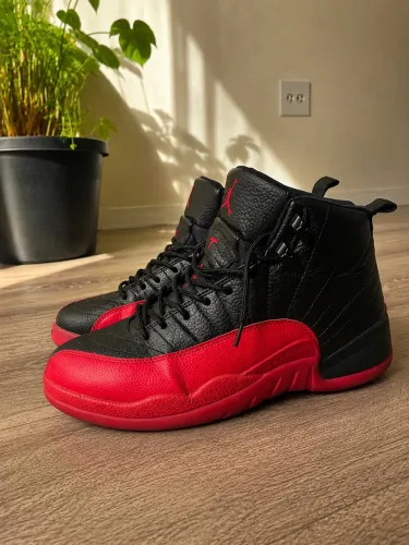 Tenis Jordan 12 (InfraRED)