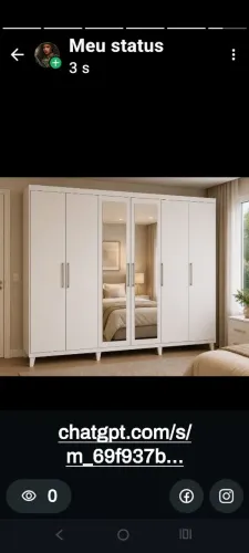 Vende-se um guarda-roupas desmontado, branco de casa com pés e espelhos nas portas central