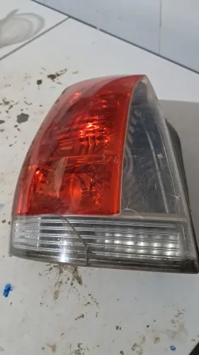 Par de lanterna traseira para carro palio original.
