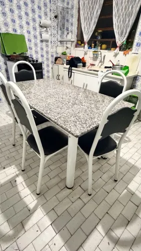 Mesa 6 cadeiras Mármore