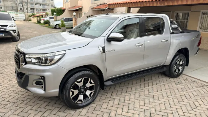 Toyota Hilux CD SRX 4X4 2.8 TDI 16V Diesel Aut. 2019