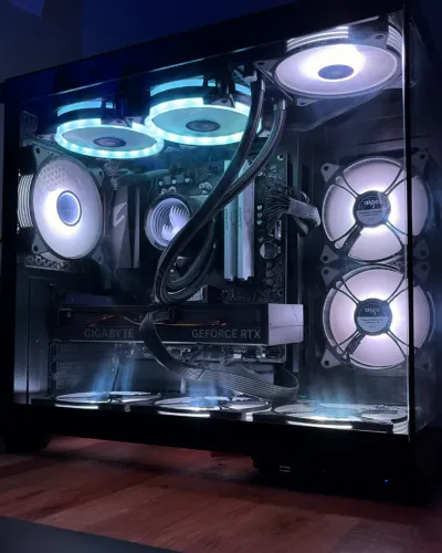 PC Gamer Ryzen 7 5700X3D / RTX 4060 / 32GB RAM / SSD 1TB + Brindes