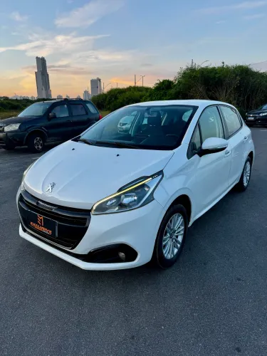 Peugeot 208 Active 1.2 Flex 12V 5P Mec. 2020