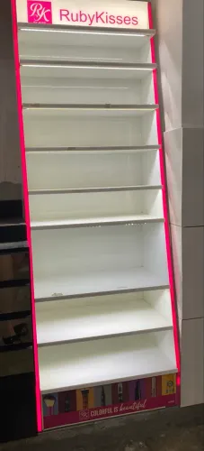 Expositor de maquiagem