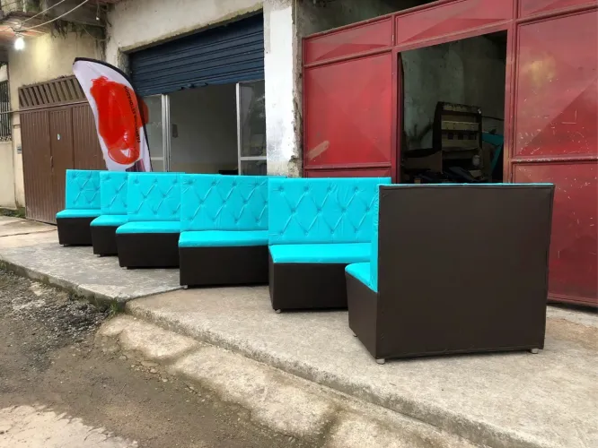 Sofá Booth para restaurantes / 4 jogos de mesa com poltronas 