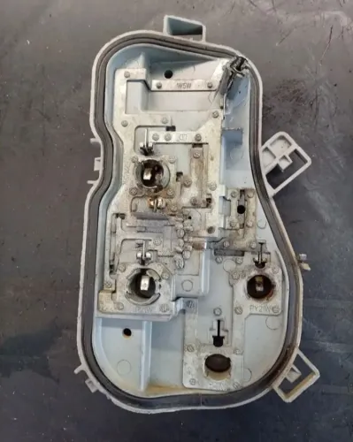 Circuito Lanterna Traseira Esquerda Volkswagen Saveiro G7 Original