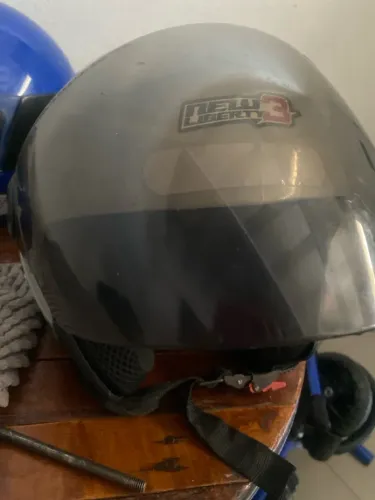 Capacete