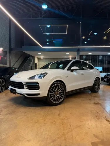 Porsche Cayenne Coupe E-hybrid 3.0 V6 462cv 2021