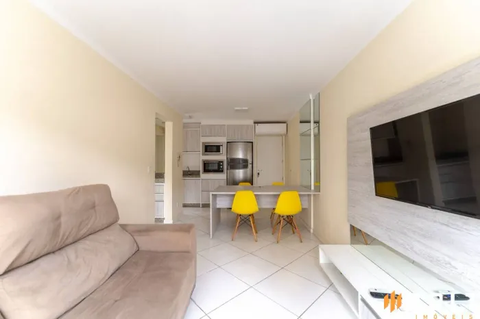 Apartamento com 1 dormitório para alugar, 36 m² por R$ 2,100/mês - Victor Konder - Blumena