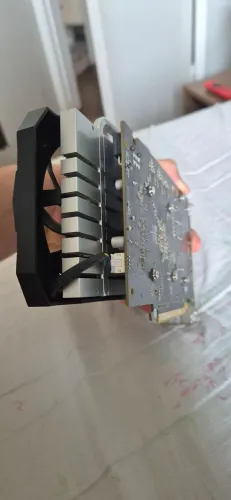 Placa de Video AMD RX 580 8gb 2048sp. No estado
