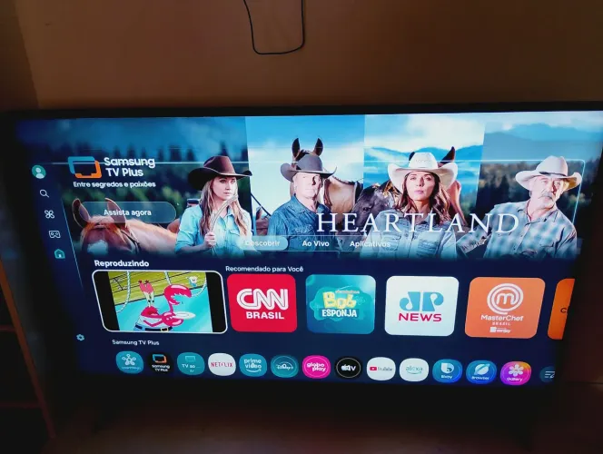 TV Samsung 43 Polegadas com listras na tela leia o anúncio baixei para vender logo