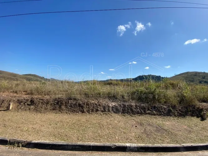 Lote com Oportunidade Especial na Vila Ursulino - Barra Mansa