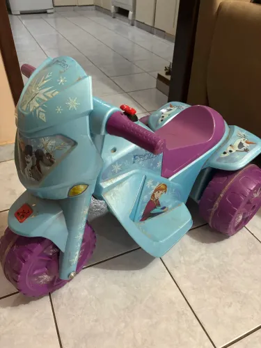 Moto elétrica infantil