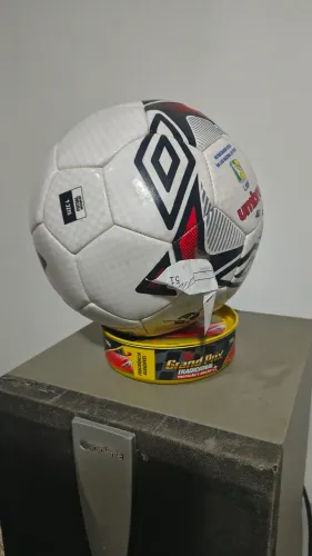 Bola de futsal nova