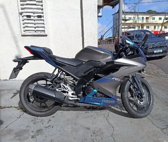 Yamaha YZF R15 ABS 2025  Baixíssima quilometragem, oportunidade única!
