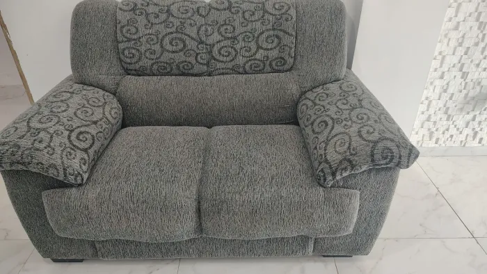 Vendo sofá 2 e 3 lugares