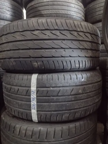 Pneus 225/45/18 um de cada marca
