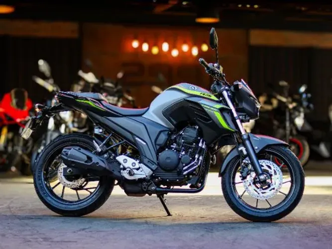 YAMAHA FZ25 250 FAZER FLEX 250 cc