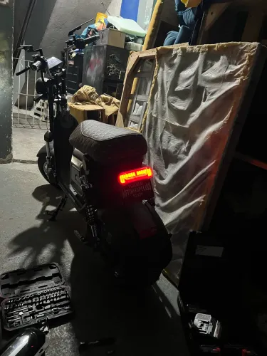 Moto elétrica estilo shopeer