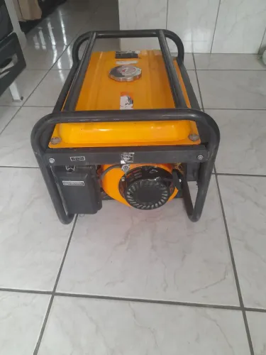 Gerador de energia 110v e 220v