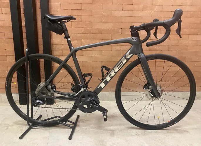 Bicicleta Trek Emonda SL 6 tamanho 54 - quadro carbono
