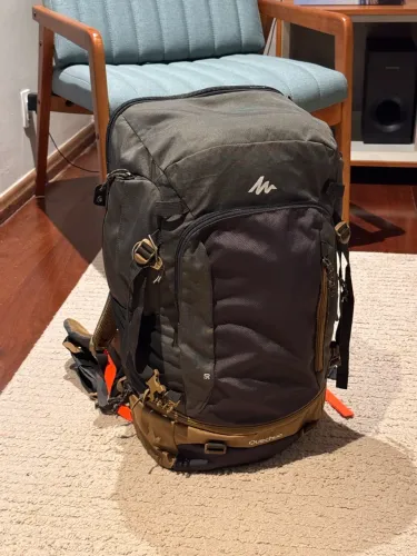Mochila Cargueira Quechua Forclaz 50 Litros - Impecável / Como Nova