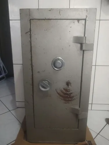 Cofre de Segurança em Metal - Ideal para Comércio ou Residência