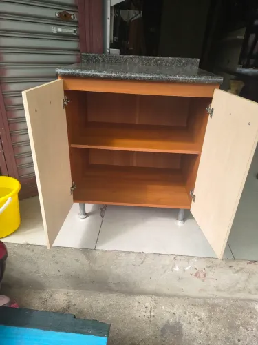 Gabinete de cozinha com balcão