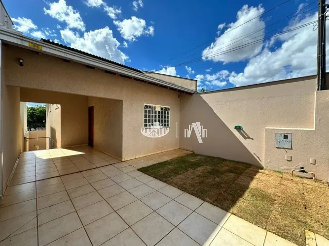Casa com 3 Quartos à venda, 130 m² por R$ 650.000 - Igapó - Londrina/PR