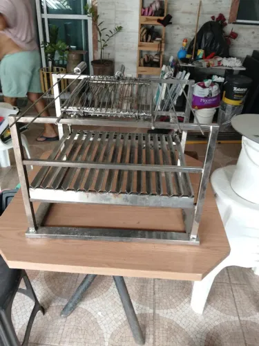 Vendo churrasqueira para uso