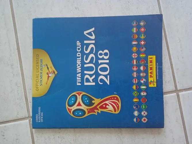 Álbum da copa 2018 completo